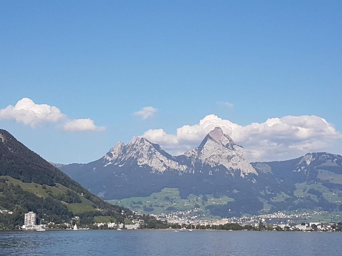 Ferienwohnung Bally Brunnen Exteriör bild